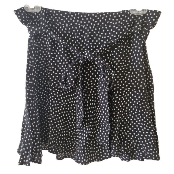 Zara Dresses & Skirts - NWT Zara Basic‎ Black and White Mini Skirt Size Medium
